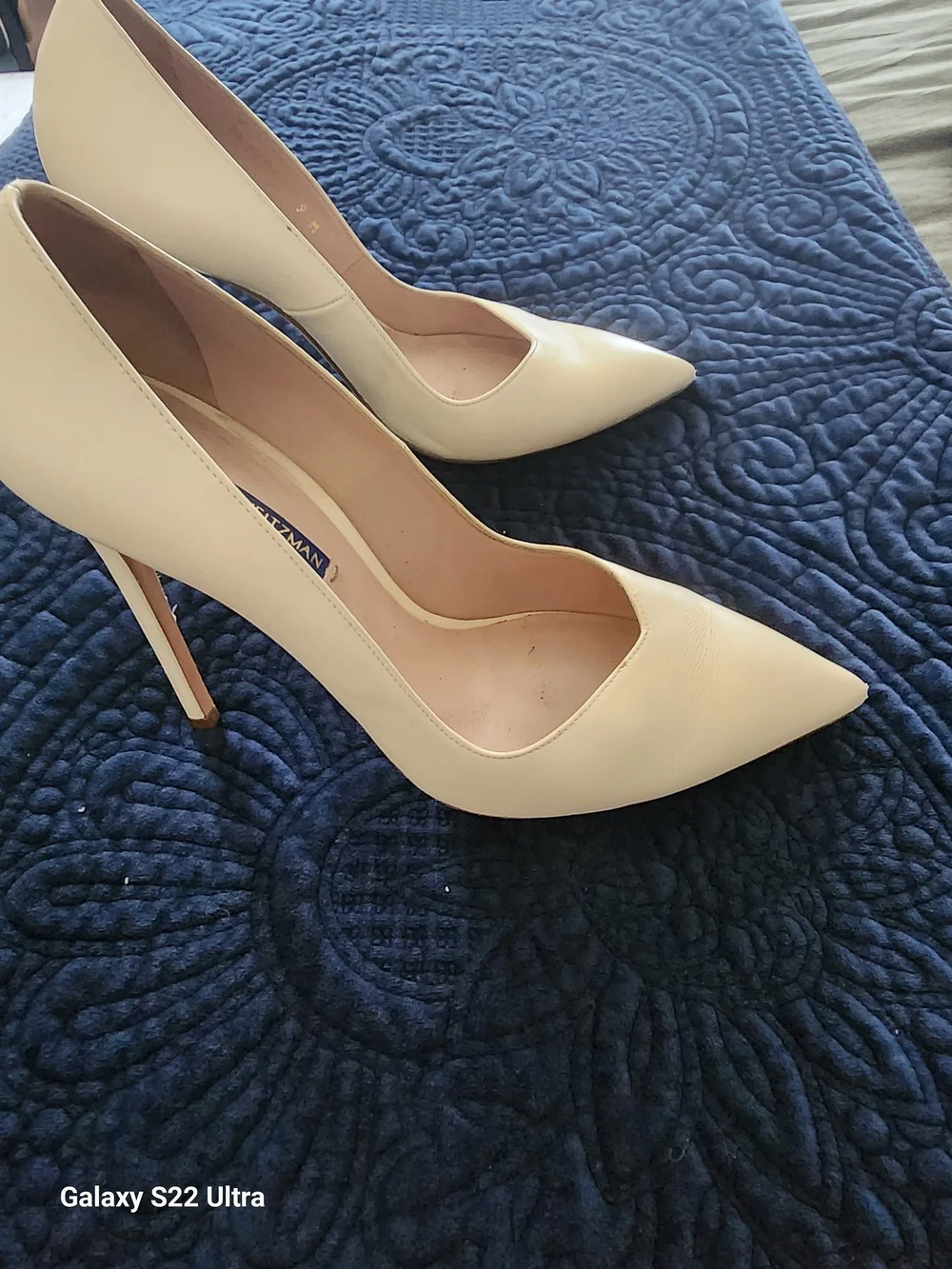 Stuart Weitzman Ivory Pointed-Toe Leather Pumps